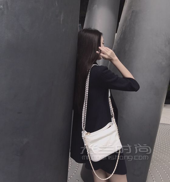 香奈兒最新 GABRIELLE 流浪包~_6