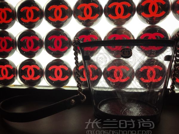 香奈爾可可小姐限時(shí)游樂廳 X 香奈兒新款PVC_3