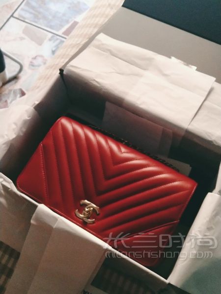 性價比之王2018秋冬香奈兒季節(jié)款翻蓋包 想買一個婚包很久了_1