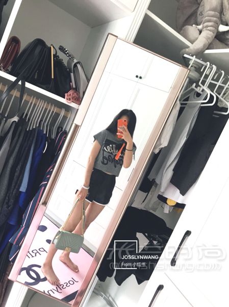 香奈兒Leboy 薄荷金扣綠 前段時(shí)間去新加坡玩的時(shí)候買的 本來沒計(jì)劃買包包的_7