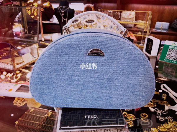 深圳  一家貓咪當(dāng)?shù)觊L(zhǎng)的中古店（超多Chanel_8