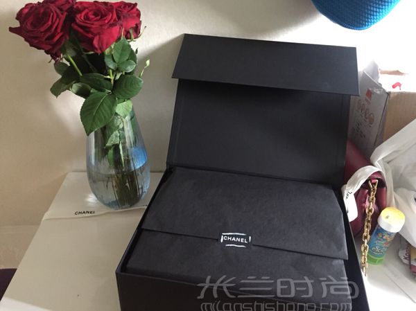 香奈兒包cf 黑金 小號和中號的對比大小照片_9