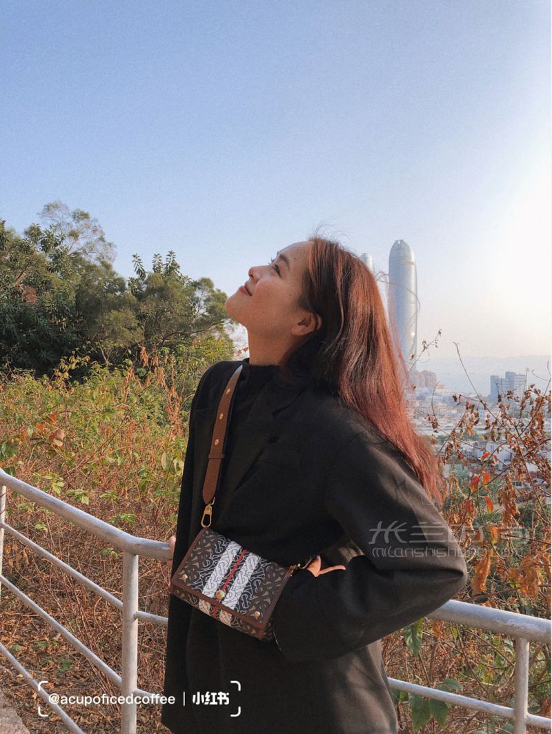 BURBERRY包包 百搭不撞款巴寶莉老花包_2