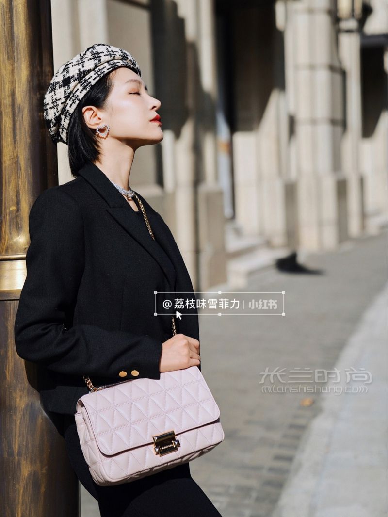 秋冬氣質(zhì)穿搭通勤約會都可雙11必入MK女包_5