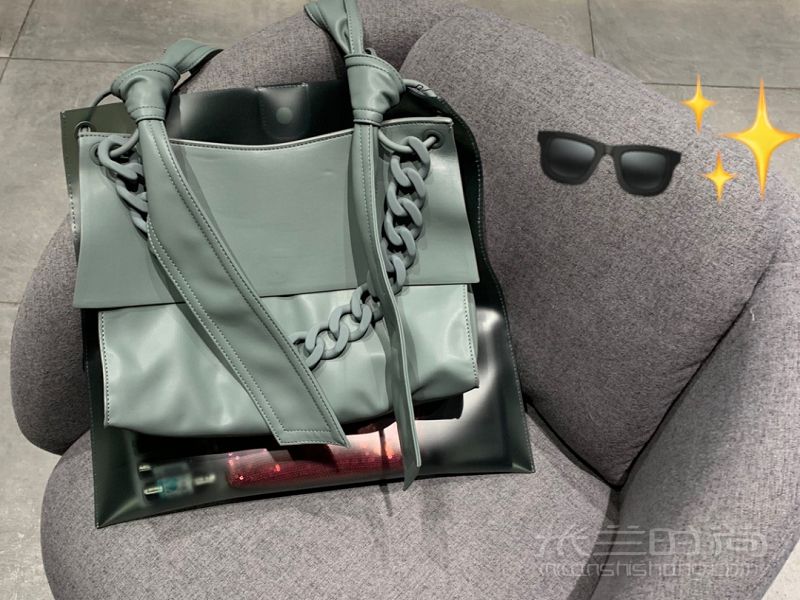 2019小CK新款包包兩層拆開雙用 果凍袋一層皮質(zhì)一層）_1