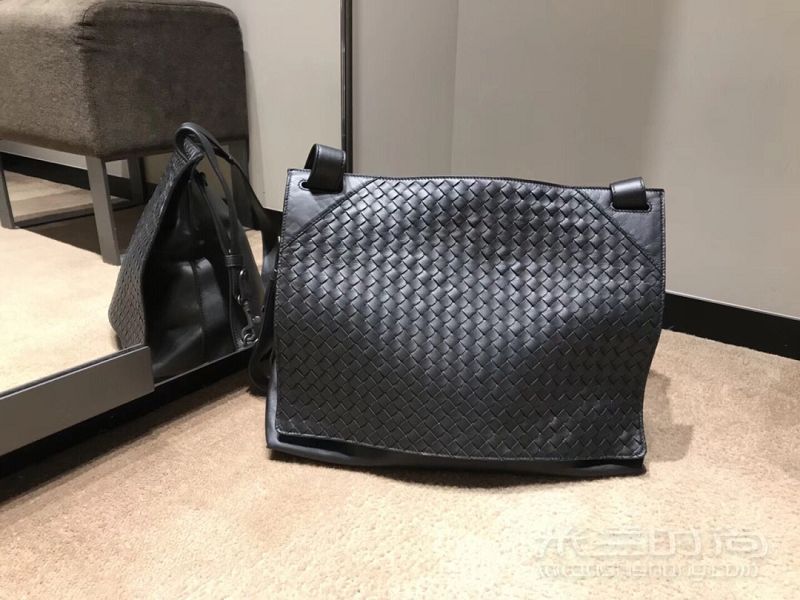 BV編織羊皮男包 端妃一樣存在的品牌_1