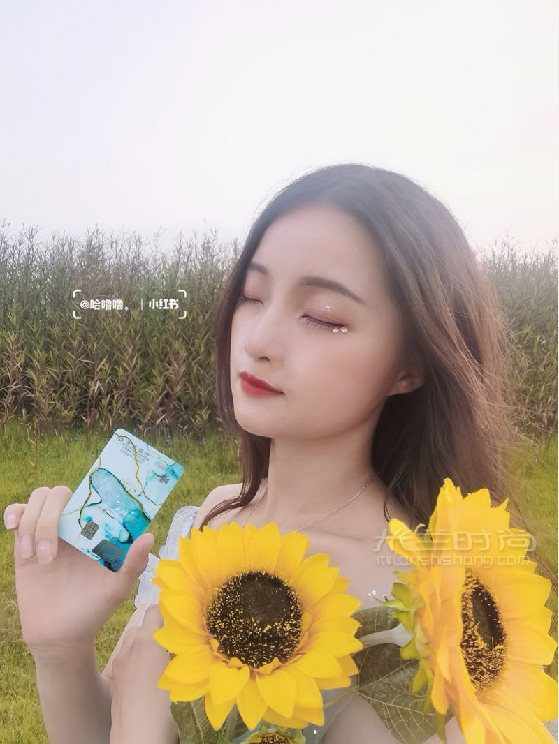 初秋時(shí)尚單品看過(guò)來(lái)我的閃亮小秘訣 施華洛世奇怎么樣_4