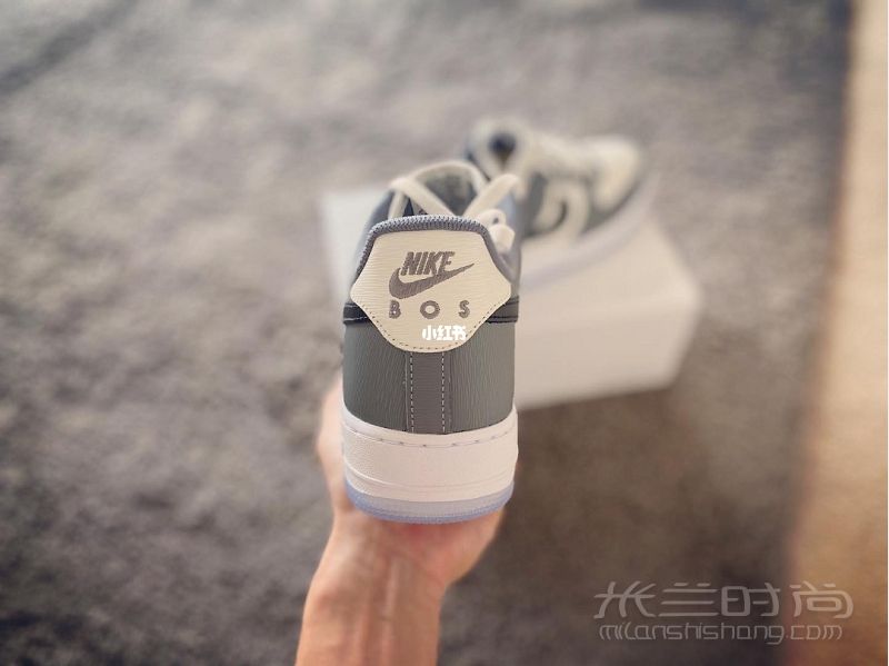 美國(guó)官網(wǎng)NIKE ID定制 高級(jí)灰耐克怎么樣_7