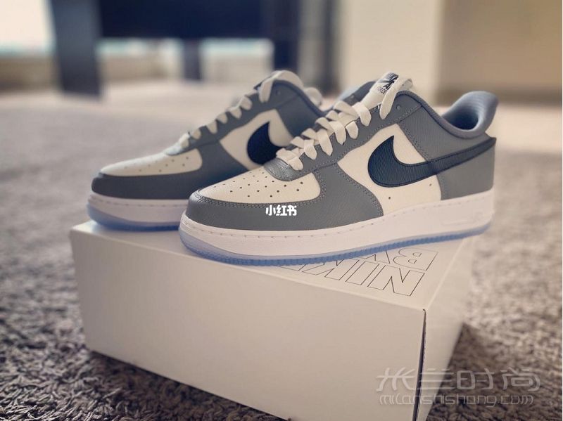 美國(guó)官網(wǎng)NIKE ID定制 高級(jí)灰耐克怎么樣_5