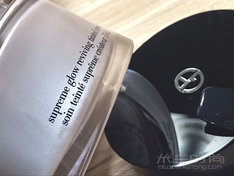 Armani官網(wǎng)送來的大禮盒阿 armani官網(wǎng)購買攻略與體驗(yàn)_6