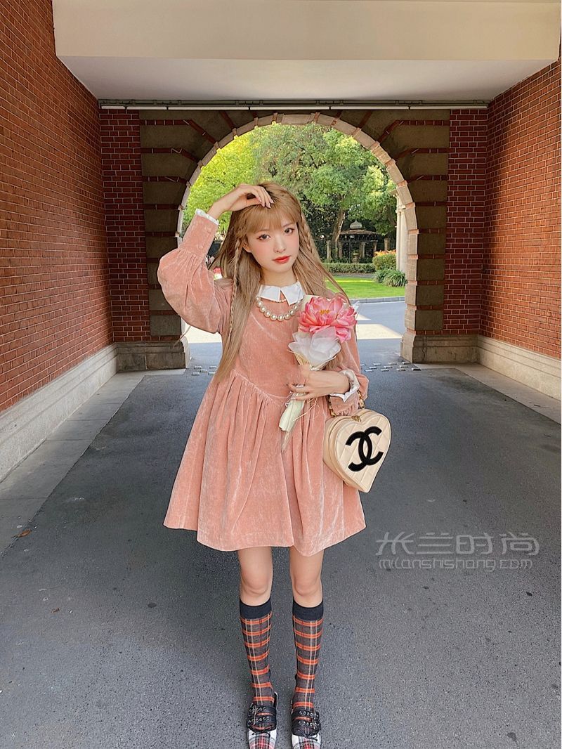 裸色好溫油 人間水蜜桃穿搭 vintage_1