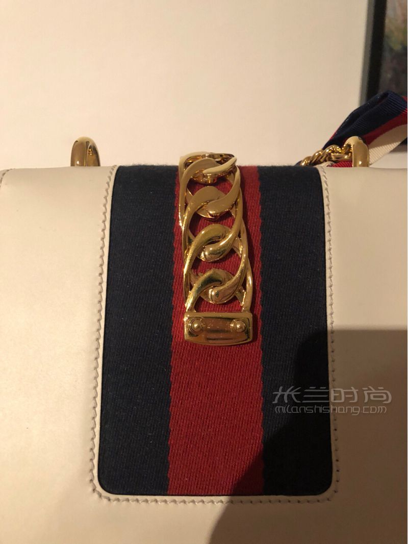 奢侈品不是鐵做的請(qǐng)平常心對(duì)待小瑕疵 今天有點(diǎn)不開心大半夜翻箱倒柜的把我_6