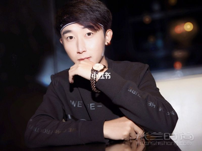 兄弟結(jié)婚送什么禮物？五星性價比推薦“女人看包男人看表”_1