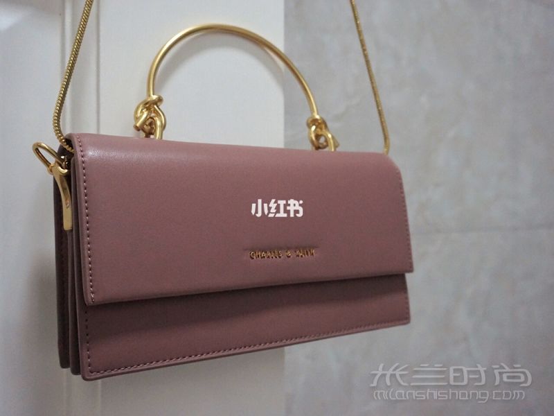 小ck官網(wǎng)購物優(yōu)惠攻略 前幾天剛到的包包 超級(jí)喜歡小小的很可愛_3