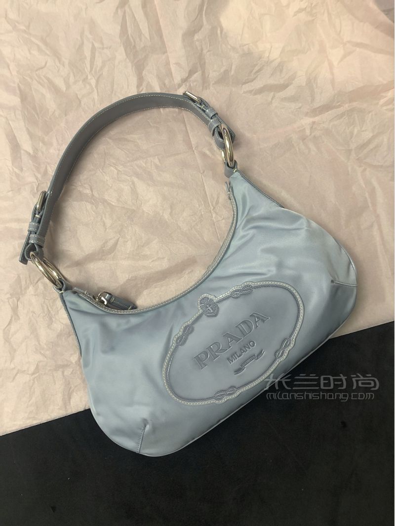 2k剛出頭買到了仙女包包-迪士尼怎么樣-普拉達(dá)怎么樣-我最_2