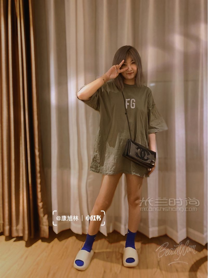 大學(xué)生都能買的起的chanel贈品毛巾包漆皮包_3