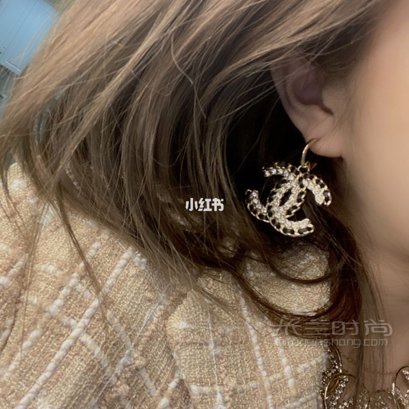 買錯香奈兒耳釘?shù)纳钜棺载?zé)_1