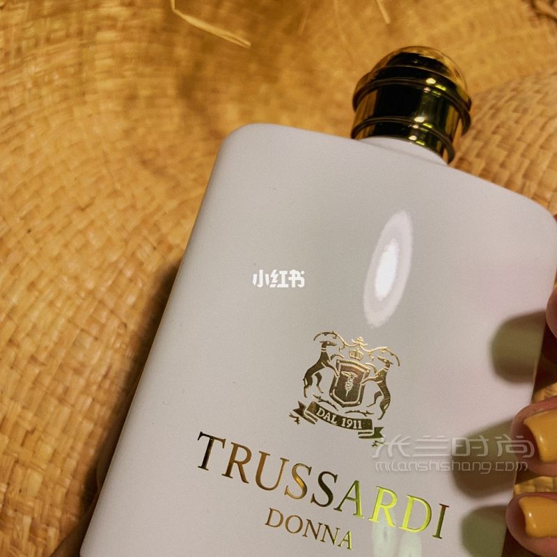 杜魯薩迪 楚薩迪Trussardi品牌簡(jiǎn)介Trussardi中文譯名為杜魯薩迪_1