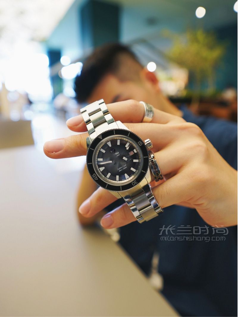 今天是慵懶的古巴男孩 手表只能上班戴_4