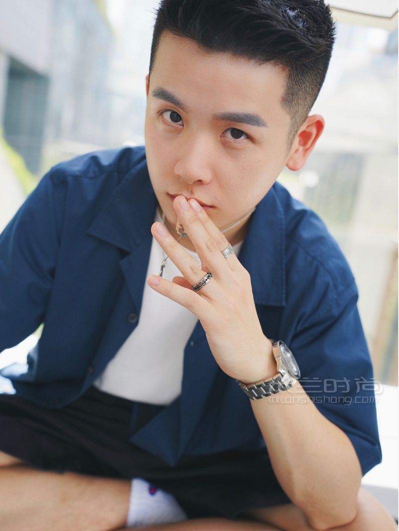 今天是慵懶的古巴男孩 手表只能上班戴_3