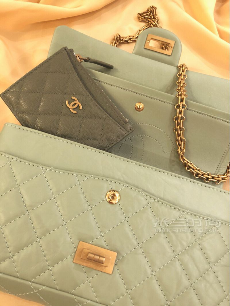入坑香奈兒Chanel 薄荷綠2.55包包怎么樣_5