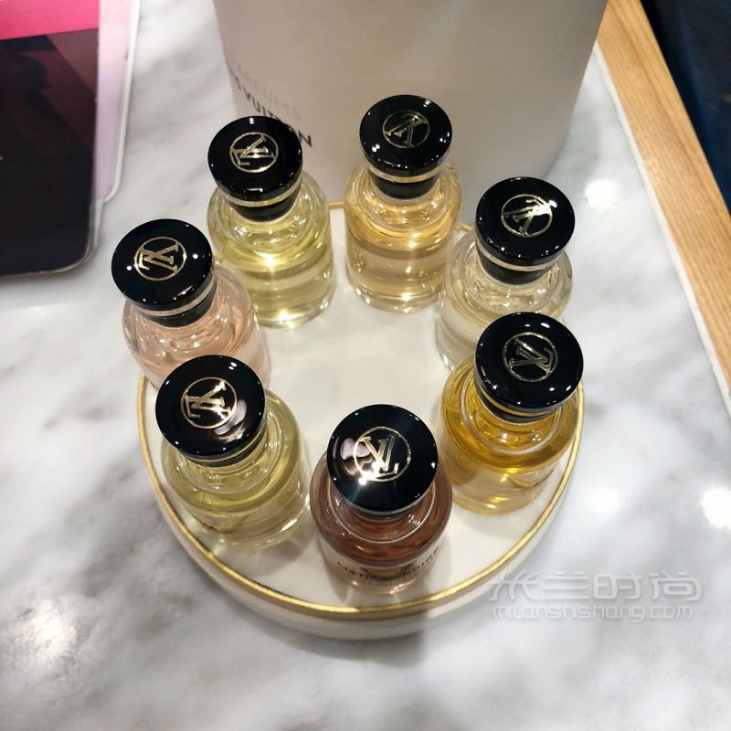 LV新款郵差包 達芙妮多少錢？_8