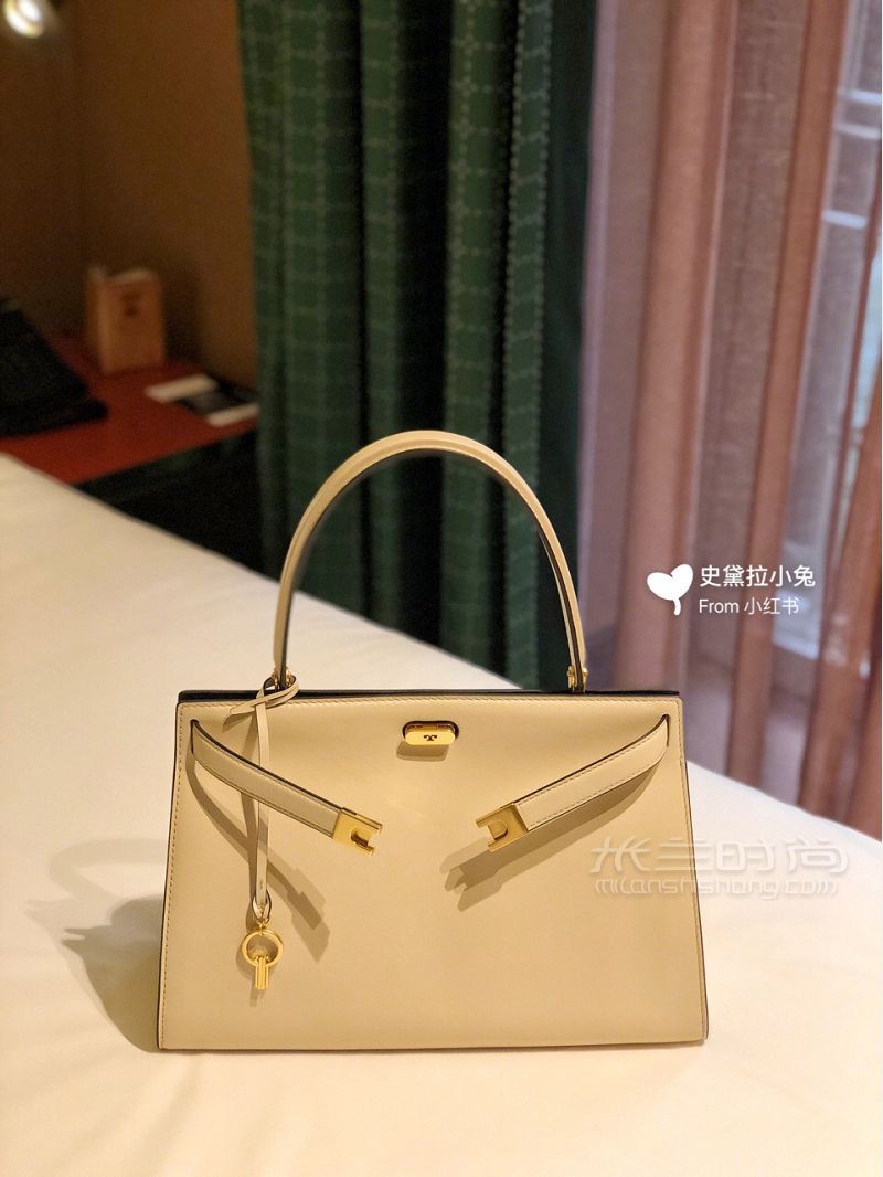 包包推薦奶白色Tory Burch Lee 近期買的性價(jià)比特別高的一款包包_1