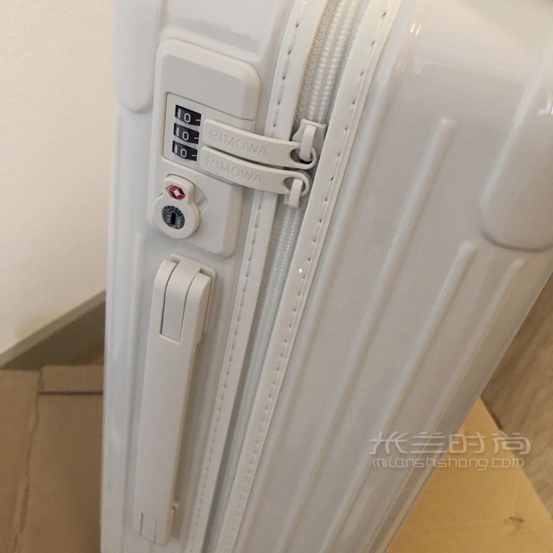 RIMOWA日默瓦Essential系列小白登機(jī)箱開箱記錄_5