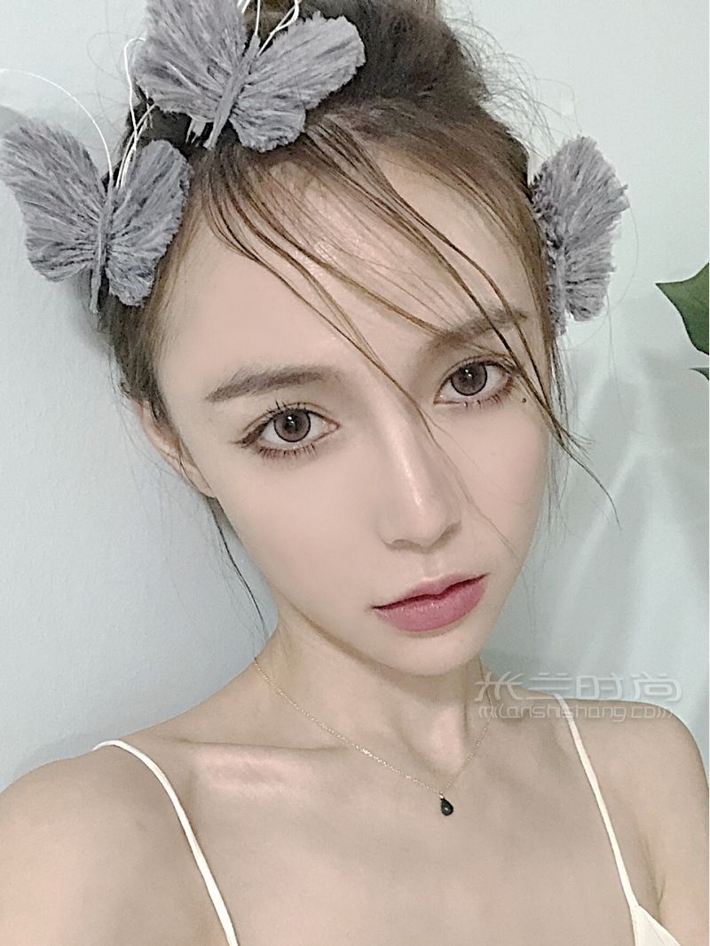 柳三三633無聊在家擼了個川上富江的仿妝玩_6