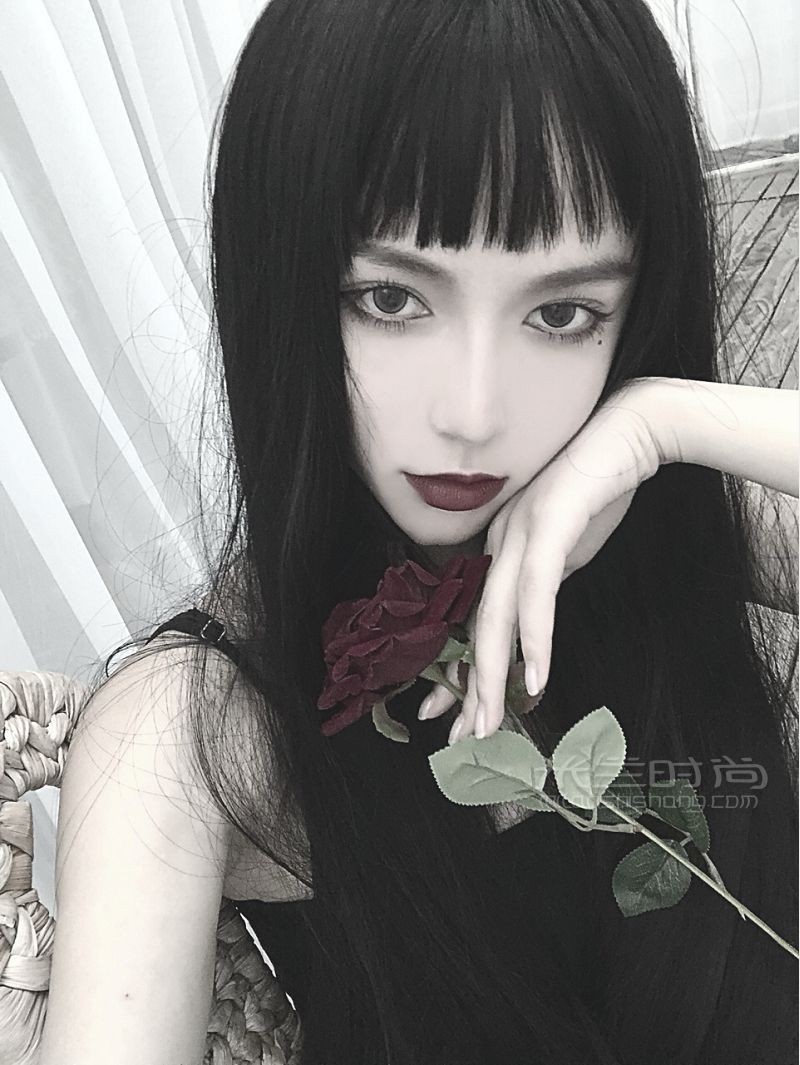 柳三三633無聊在家擼了個川上富江的仿妝玩_2