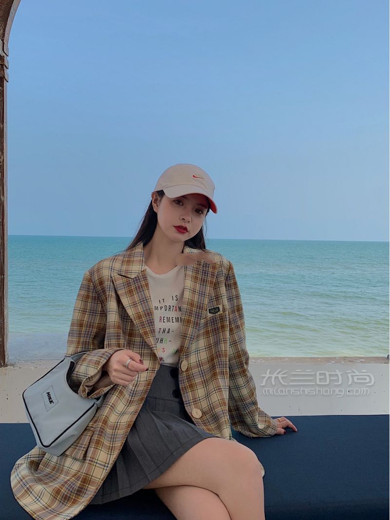 幾百元就能擁有的hobo包Prada已沒有姓名_3