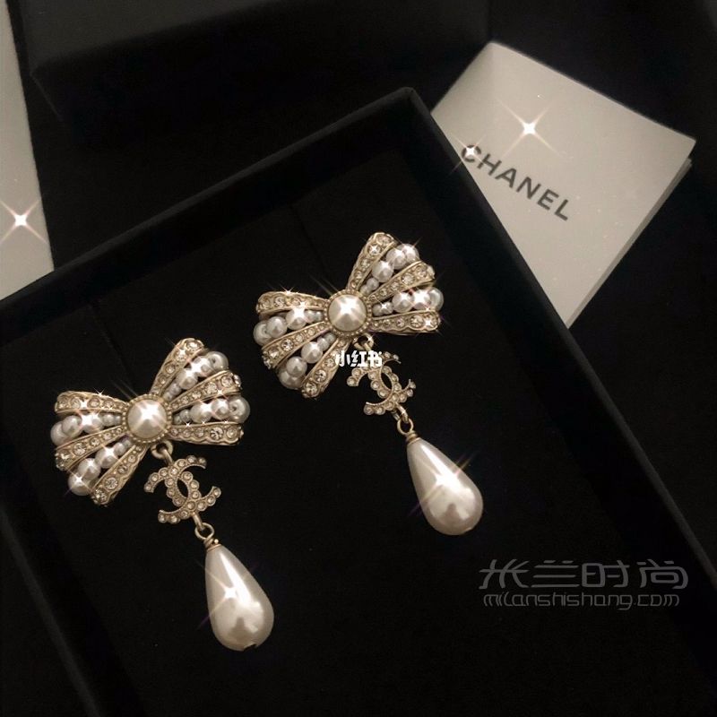 飾品分享 香奈兒Chanel超美蝴蝶結(jié)耳環(huán)_2
