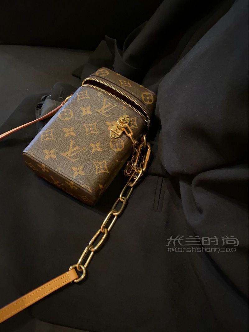 LV最新款2020春夏男包phone box鏈條包圖片_1