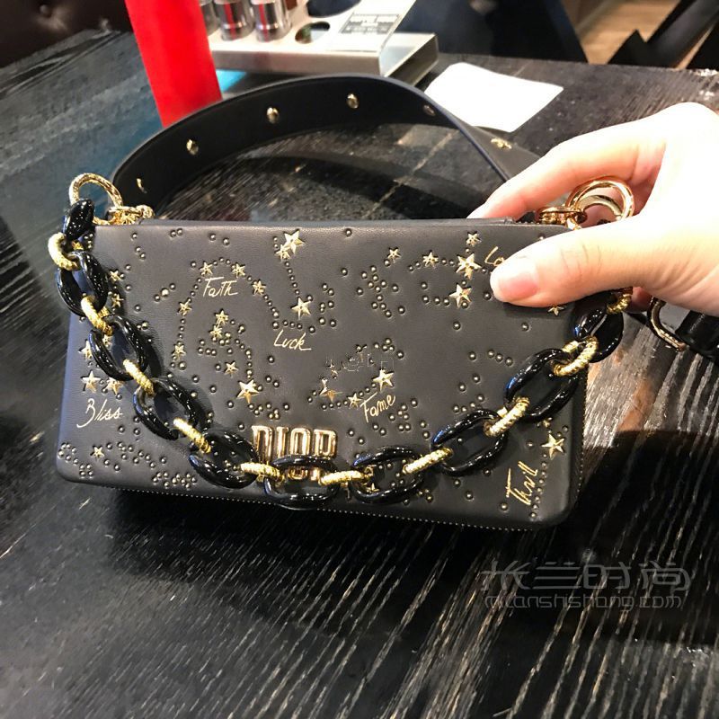 1000元左右的Dior限量款包包 貧民窟女孩值得擁有_1