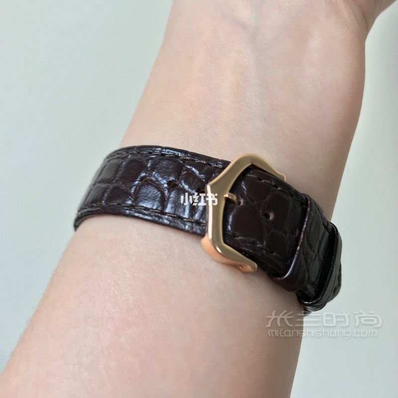 卡地亞tank女表  表帶女表_7