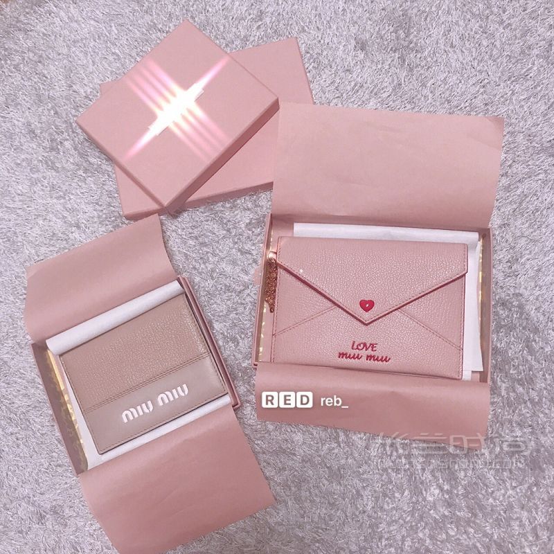 超心水超實(shí)惠的miumiu錢包 均1000左右_1