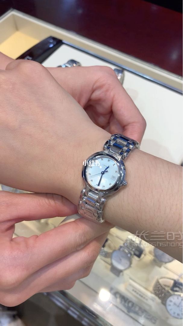 浪琴嘉嵐系列鑲鉆女表vs心月石英貝母鑲鉆女_1