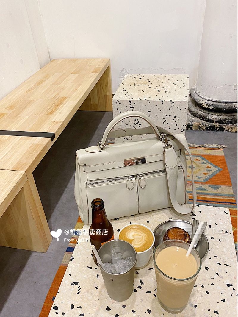 被問(wèn)最多一只在哪買(mǎi)的包Hermes kelly lakis_3