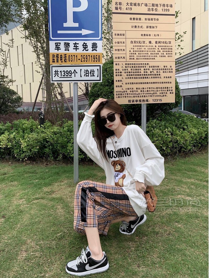 莫斯奇諾衛(wèi)衣巴寶莉Nike影子灰莫斯奇諾怎么樣_6