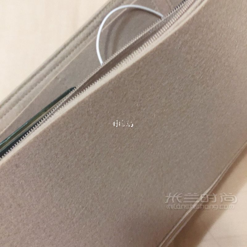 Coach這個馬車托特包上班背也太實用了_6
