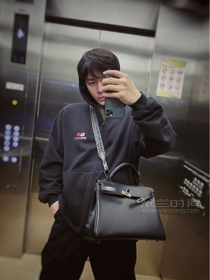 愛馬仕推薦 男生182身高唯一能背的kelly35_4