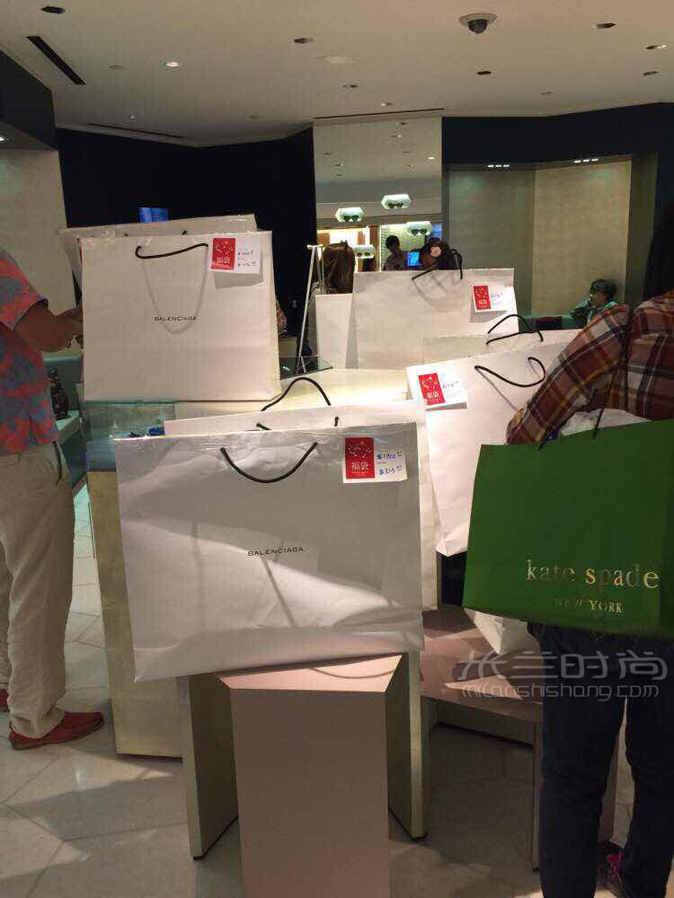  【夏威夷巴黎世家】新年去哪玩？巴黎世家_3