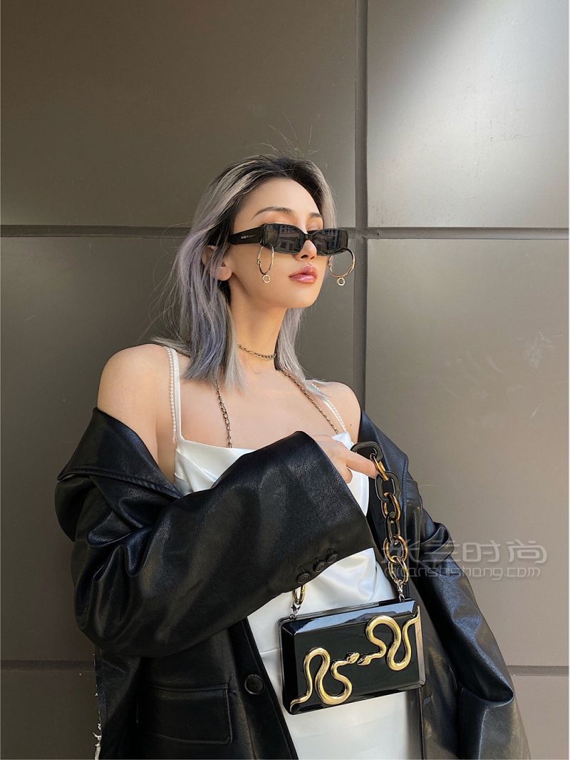 香水手包不輸新款LV_2