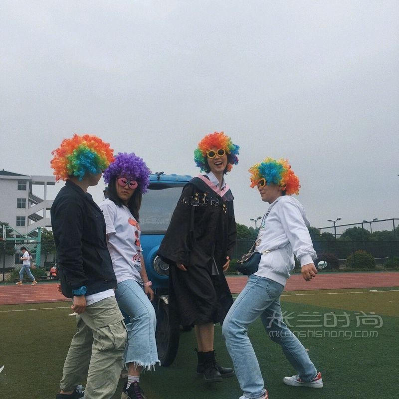 畢業(yè)照怎么拍-怎么拍畢業(yè)照？_9