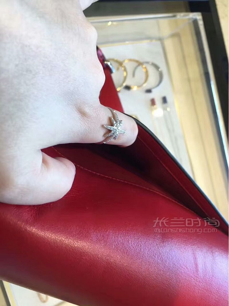 Lancel蘭姿 Bianca系列品牌特色紅 超實用超簡潔 蘭姿怎么樣_3