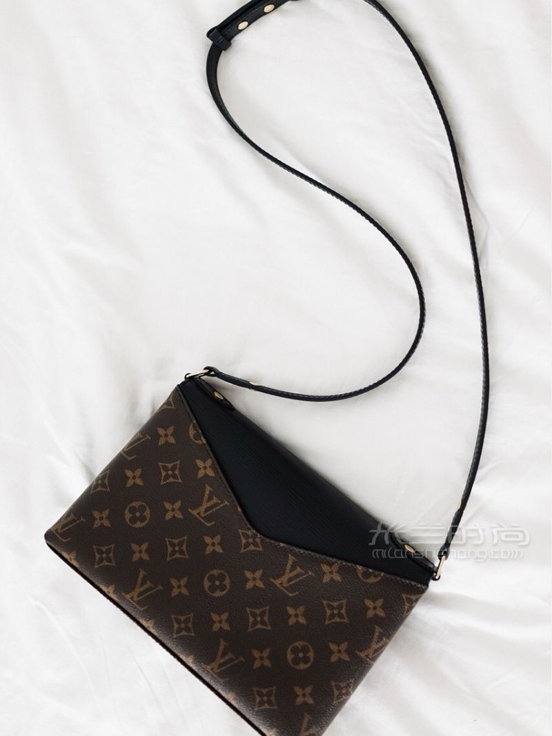 LV新款Saint Michel郵差包M44030_5