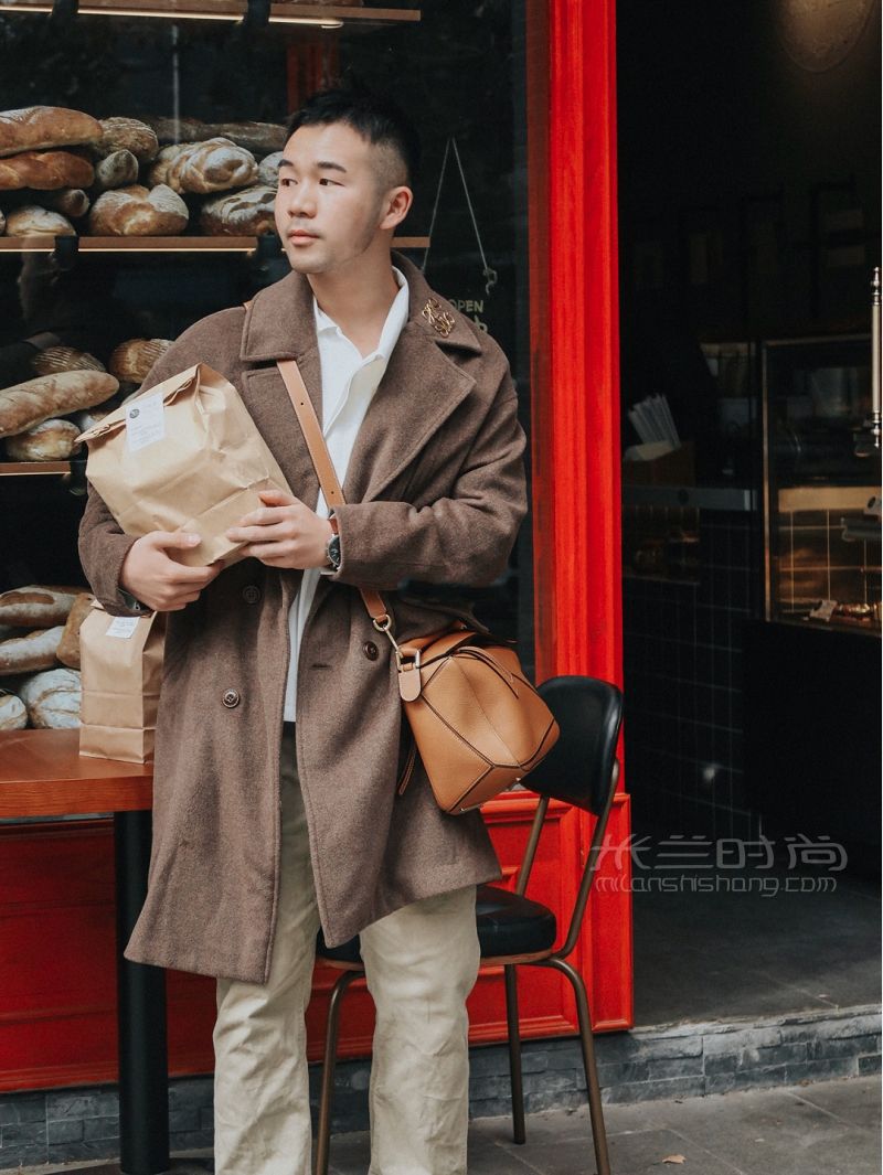成都探店 藏在街角的阿瑪尼紅歐包店_2