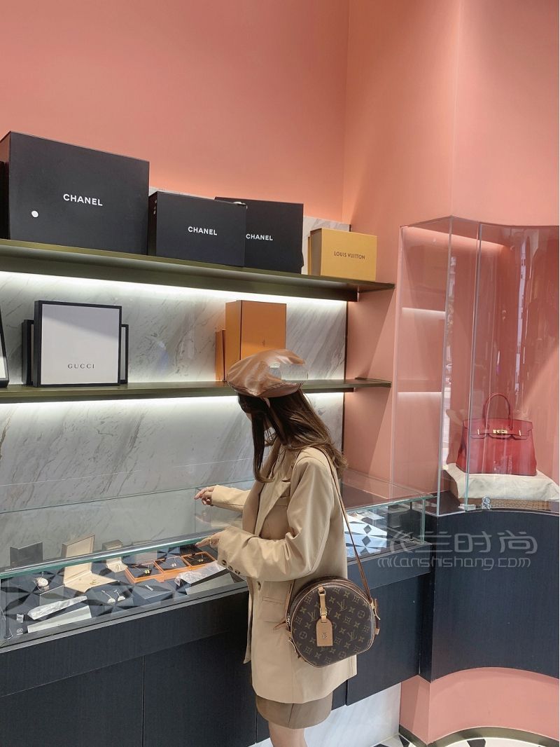 南寧這家奢侈品二手店也太好逛了吧！探店唯鹿名品自由行熱門_6