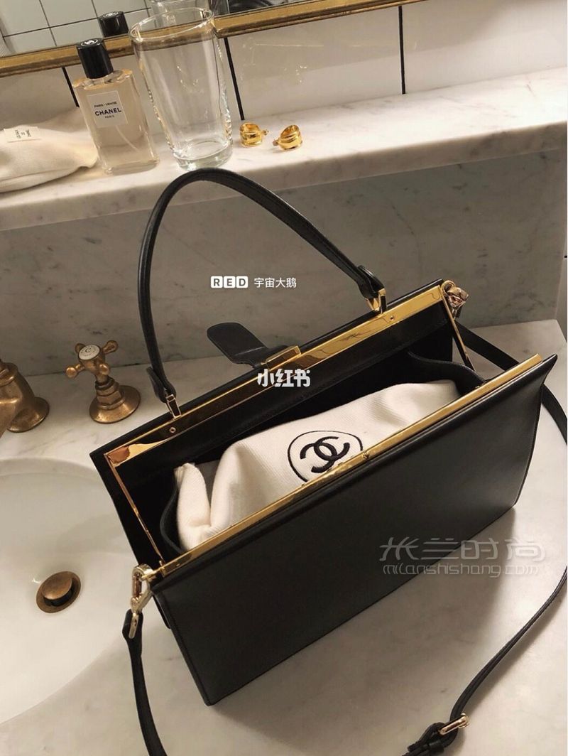 超多ins博主背的這只“Céline”包只要2千塊_2
