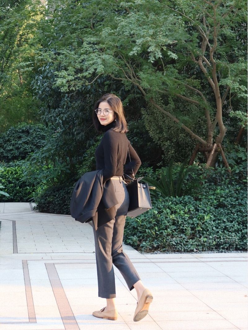 若愚職場(chǎng)穿搭 女人為什么要穿西裝？_1